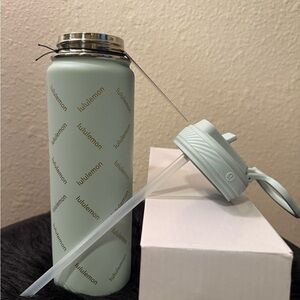 lululemon athletica Sage Green Thermos 24 oz Straw Lid
NOT FOR SALE
